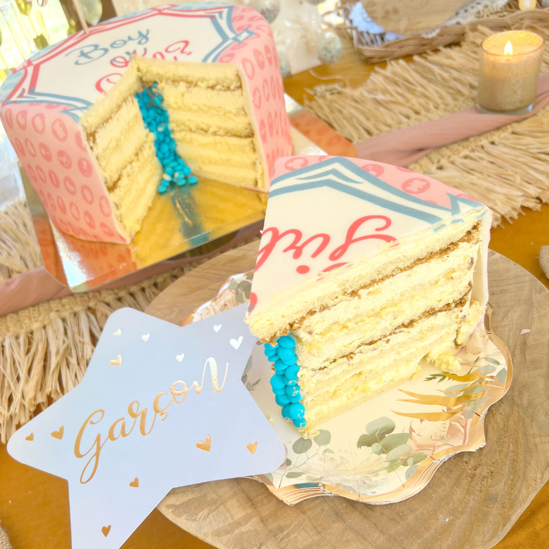 Deluxe gender reveal-tårta