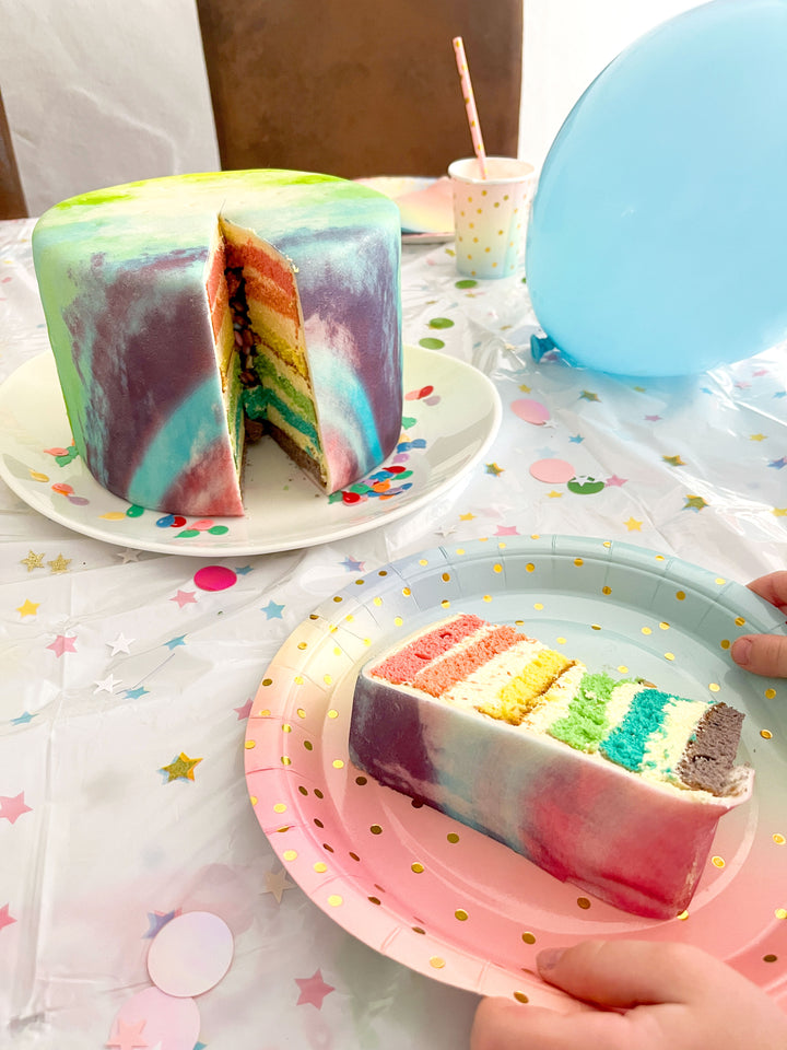 Rainbow Pridetårta
