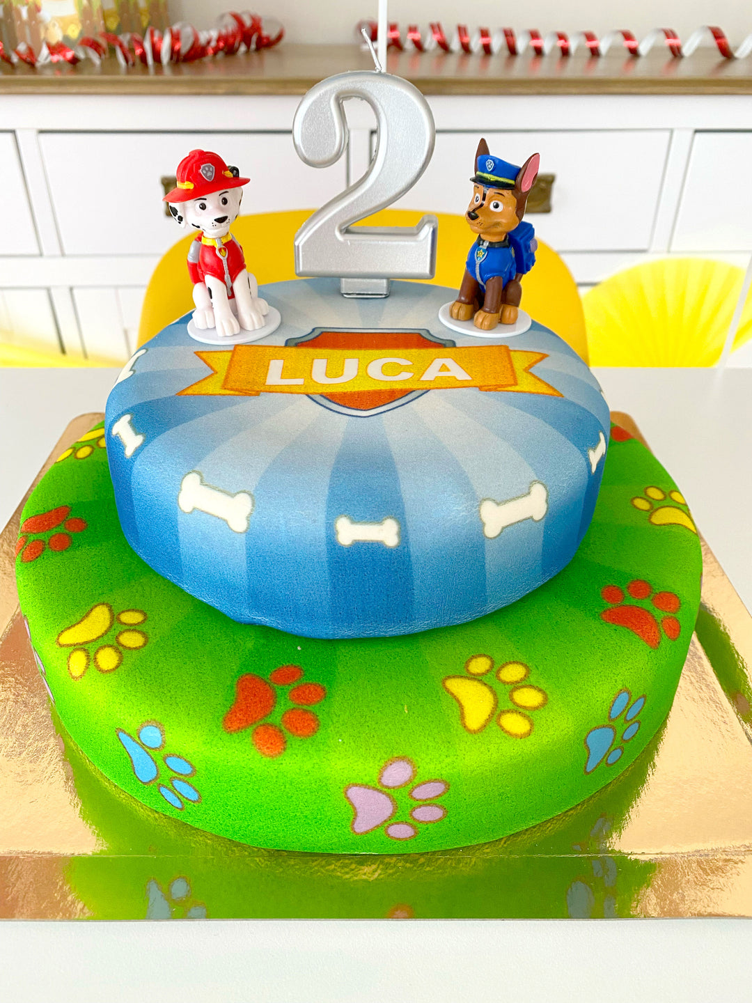 PAW Patrol® på tvåvåningstårta